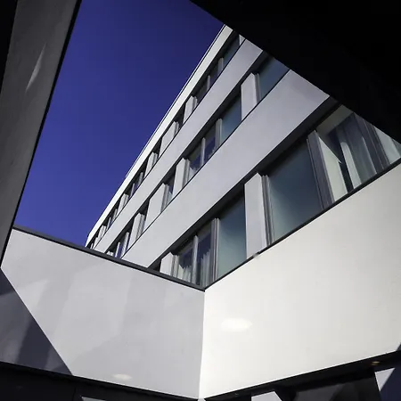 Hotel Western Journel Paris Sud 3*