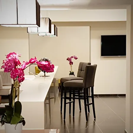 Western Journel Paris Sud 3* Ris-Orangis