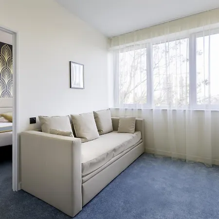 Hotel Western Journel Paris Sud 3*
