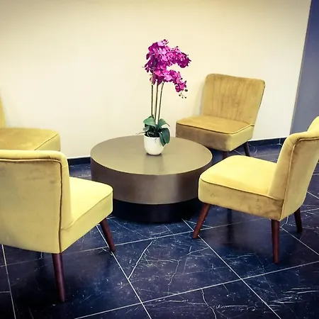 Hotel Western Journel Paris Sud 3*