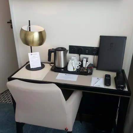 Western Journel Paris Sud Отель 3*