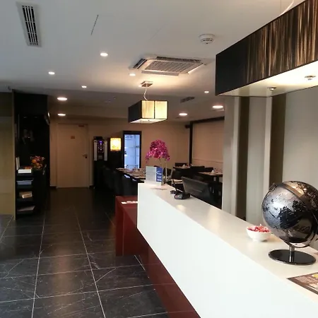 Отель Western Journel Paris Sud 3*